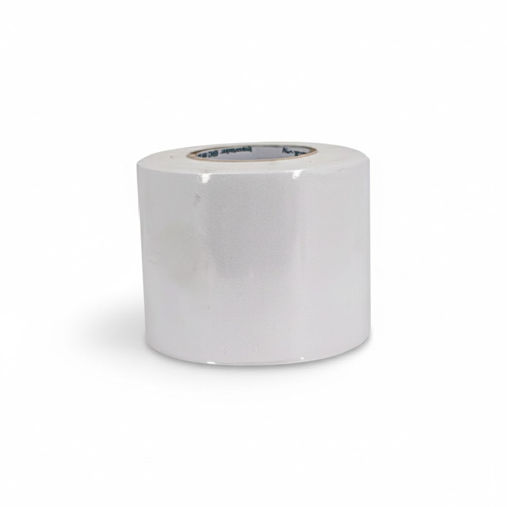 Rollo de cinta tipo momia blanca marca COLDTEK para recubrimiento de tuberías de refrigeración y aire acondicionado.