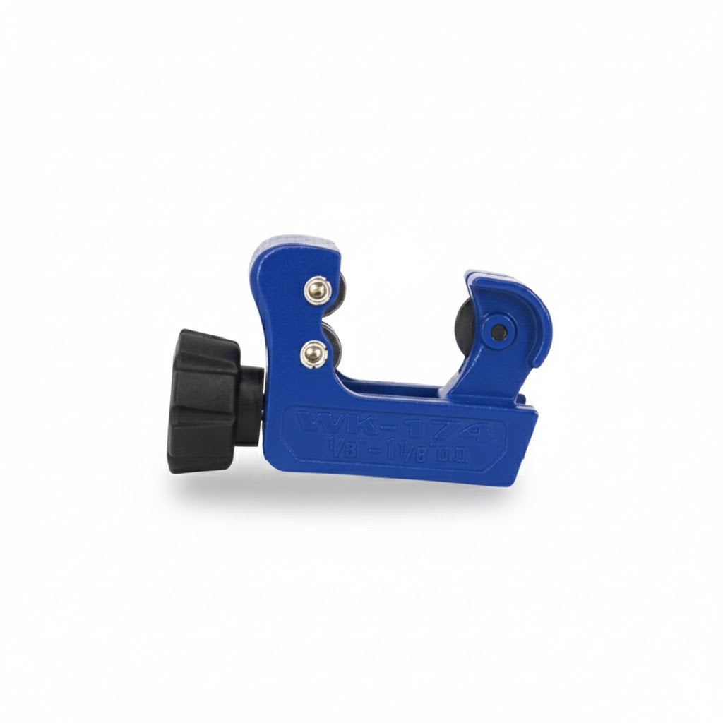 Cortatubos manual compacto color azul para tubería de cobre y aluminio de 1/8 a 1 1/8 pulgadas marca ERO Internacional.